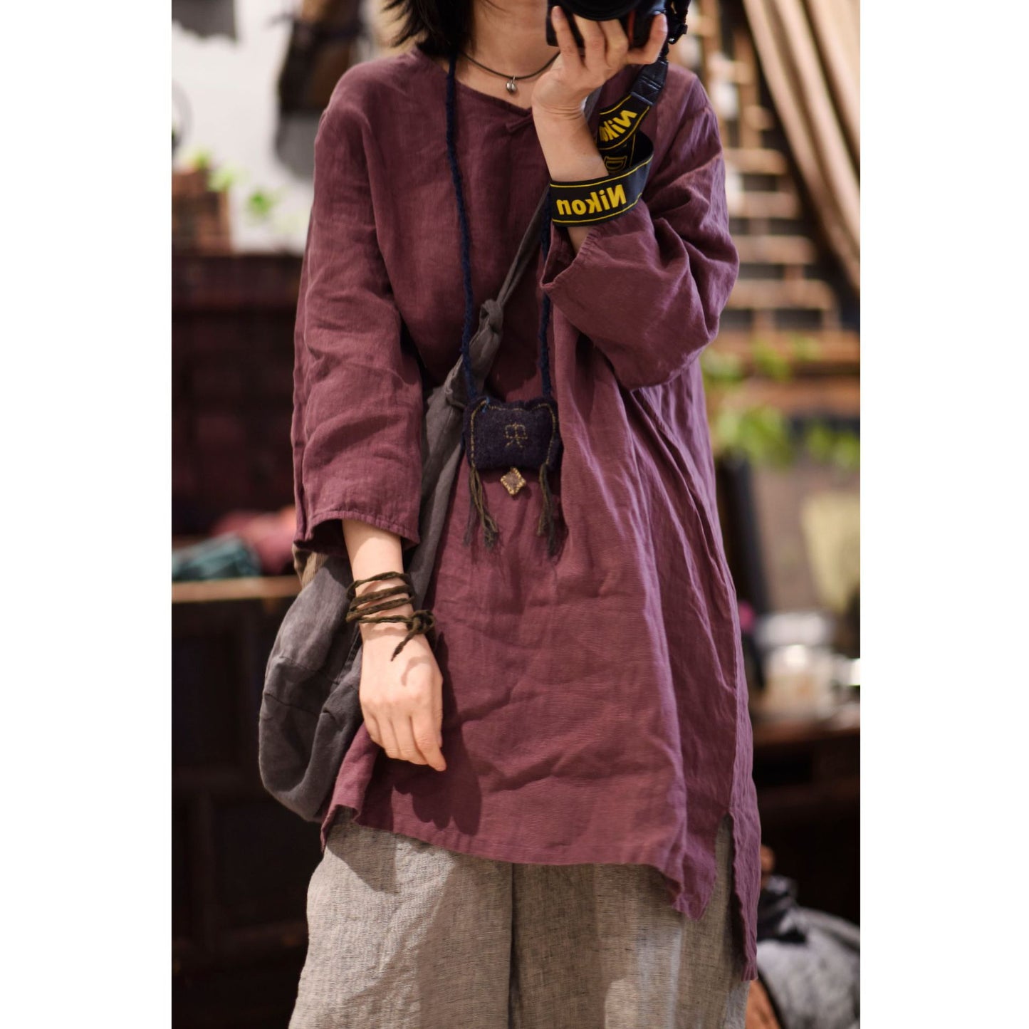 2025 22/5 Big Joe, literary and retro linen hand-sewn buckle V-neck pullover, medium and long linen shirt with seven-quarter sleeves