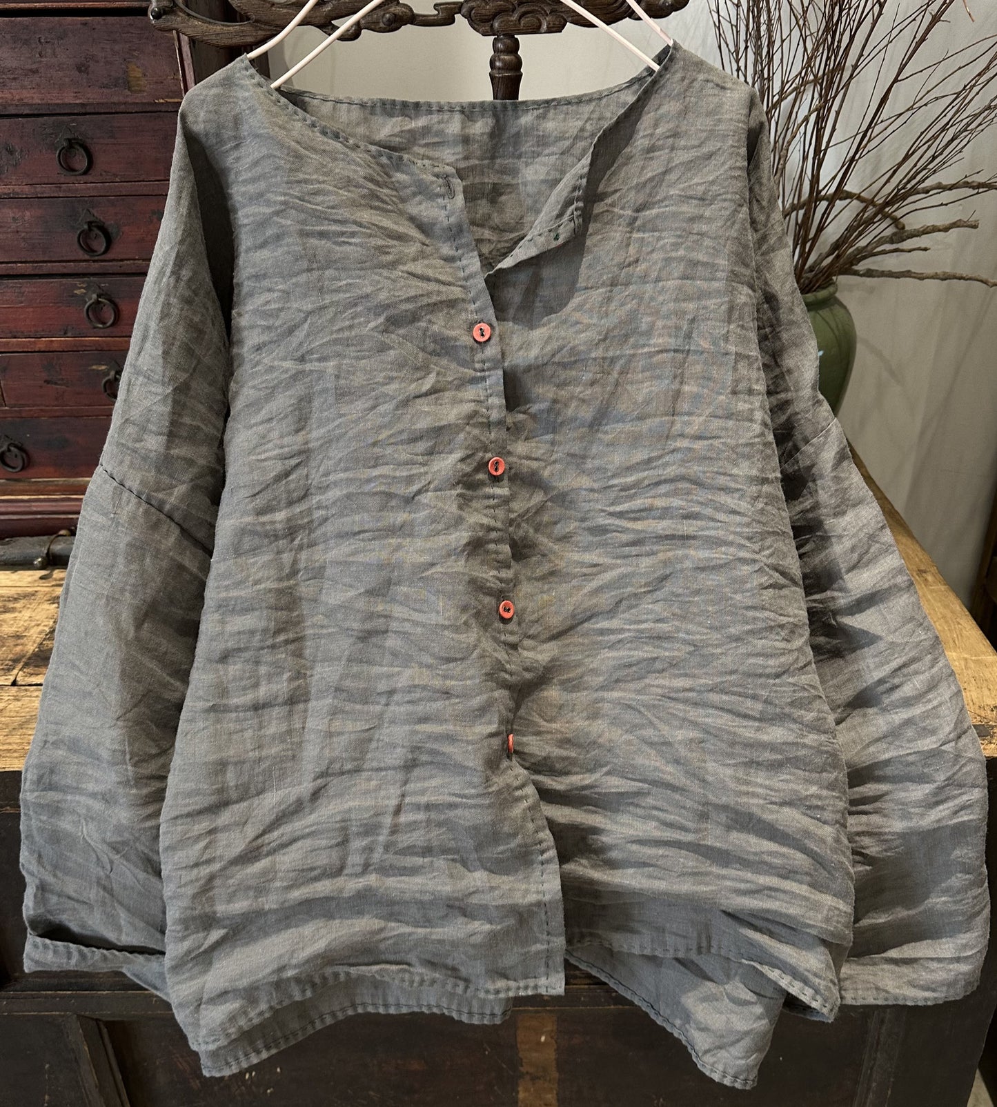 2025 22/12 Xiaoqiu, early spring literary and retro ramie cardigan collarless button-down shoulder shirt