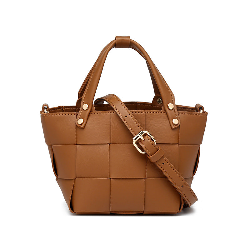 2025 Bag Autumn Women's popular Woven Bucket Bag Textured Vegetable Basket Bag Niche Versatile Casual Mother and Child Handbag