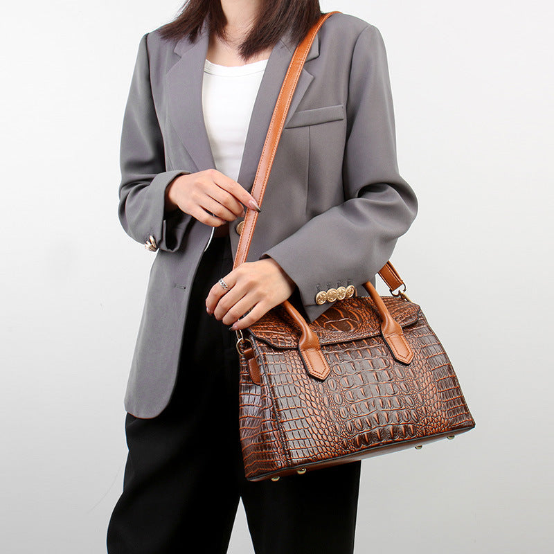 2025 hot-selling handbags autumn and winter high-end crocodile pattern women's bags fashion temperament large-capacity shoulder bag wholesale