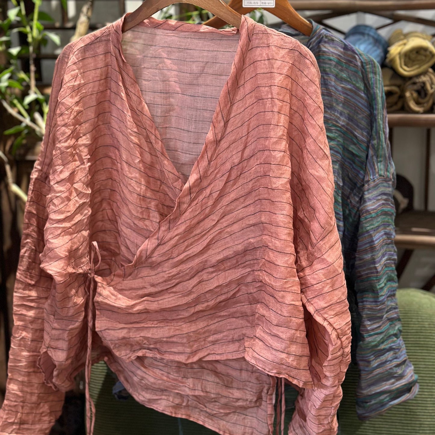2025 250331/Small fish ramie flapper strap spring and summer retro cardigan sunscreen shirt