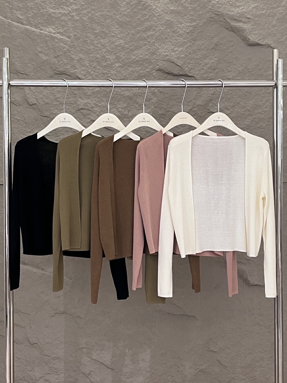 2025 Thirteen Lines popular Autumn New Korean Edition ins Solid Color Knitted Cardigan Versatile Sunscreen Blouse 25087