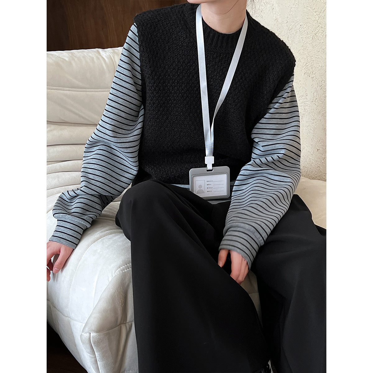 Luxi, retro solid color soft waxy knitted vest women's popular autumn and winter round neck versatile stacked knitted vest ss698
