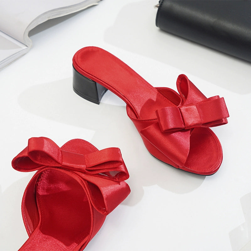 Wearing flat slippers women's shoes Korean version of the summer new large bow satin round head sandals Wild half slippers
