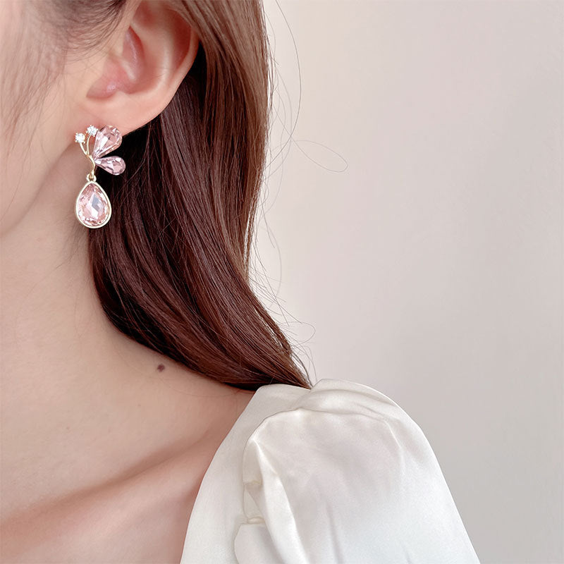 2025 Heavy Industry's new fashionable and simple water drop earrings temperament butterfly fringed earrings New light luxury stud earrings wholesale earrings