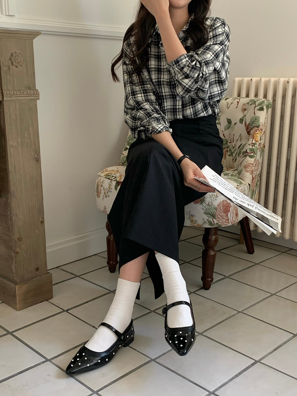 xiangtuibao Pointed Toe Women Loafers Ballet Shoes New Arrivals Autumn Spring Black Gold White Belt Buckle Flat Heels Fashion Slides