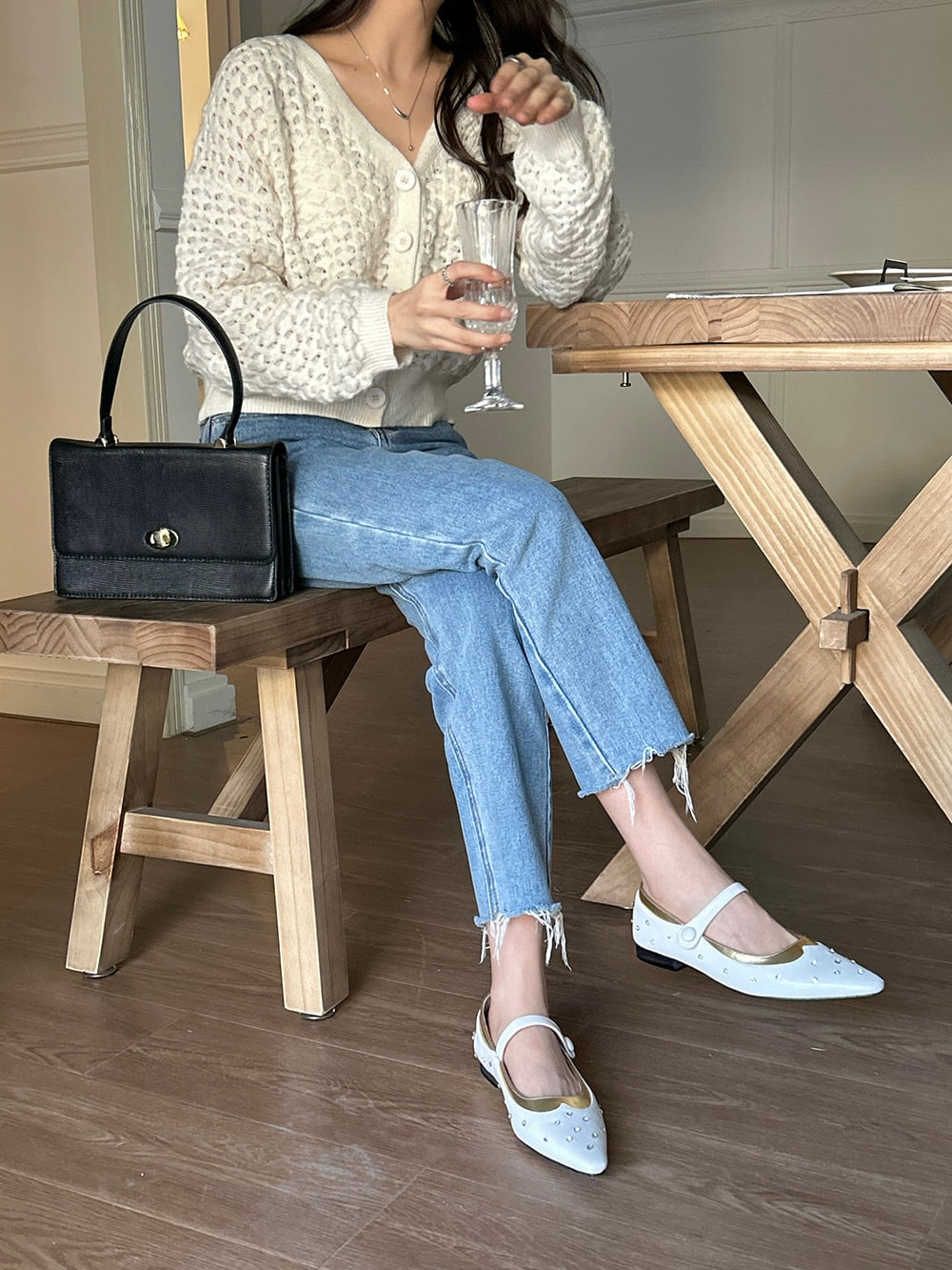 xiangtuibao Pointed Toe Women Loafers Ballet Shoes New Arrivals Autumn Spring Black Gold White Belt Buckle Flat Heels Fashion Slides