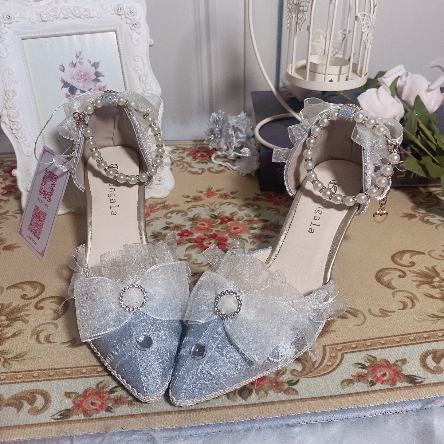 xiangtuibao Pearl Chain Sweet Lace Bowknot Elegant Princess Pointed Sandals Lolita Shoes Silver Wedding Tea Party Cosplay Lolita Shoes