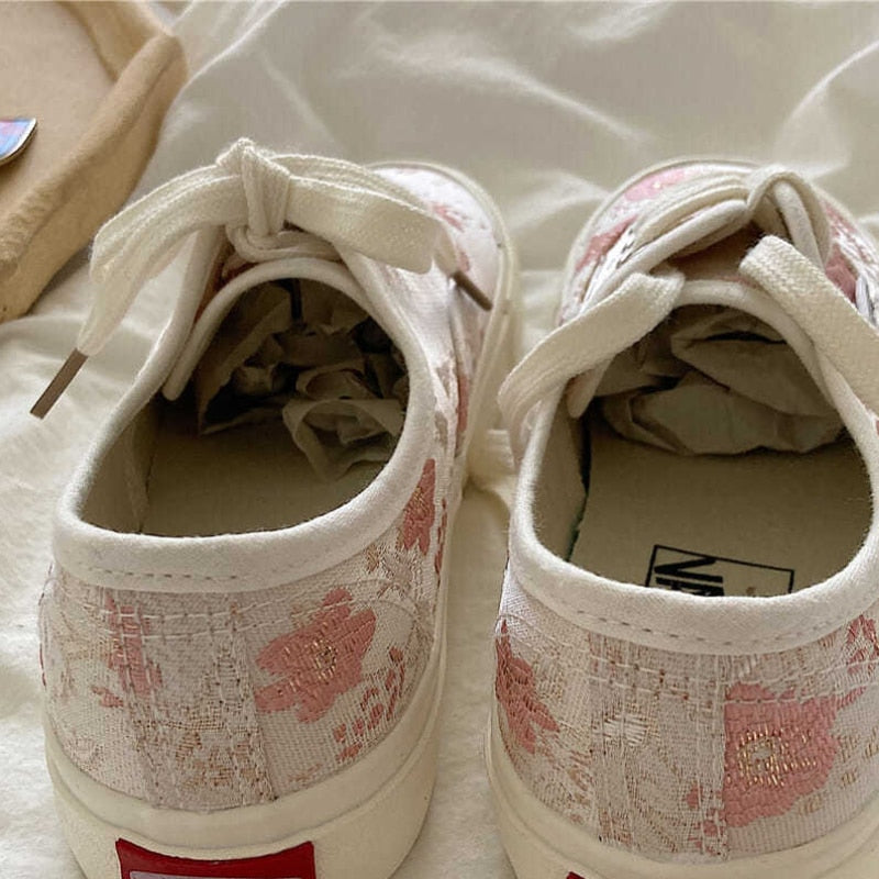 Women's Flat Shoes Embroidery Sneakers Sports Tennis Female Casual Pink Vulcanize Fashion Kawaii Footwear