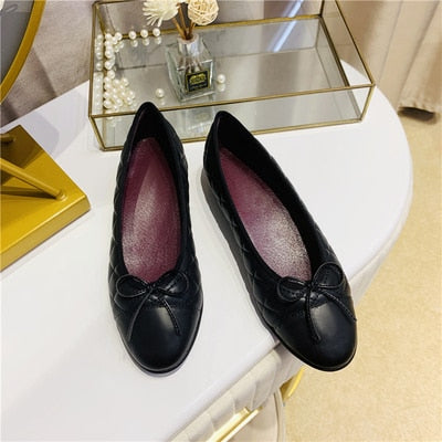 xiangtuibao New Breathable Flats Luxury Designer Leather Shoes Big size women's shoes 35-42 Elegant Comfortable Lady Work Party Shoes