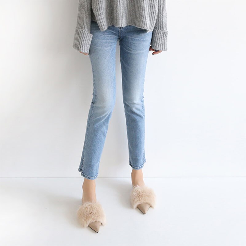 New Korean fashion point flat bottom Fleece slippers Go out and drag women's shoes Fur shoes in autumn and winter