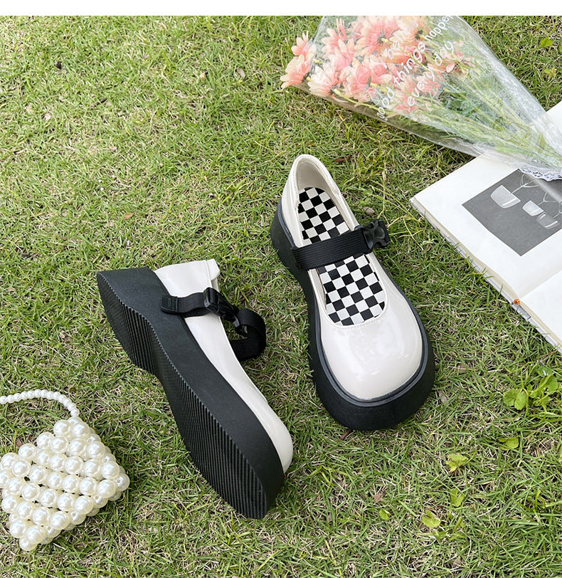 Platform Flats Women Patent Leather Casual Lolita Shoes Female Chunky Heel Vintage Mary Jane Flats Fashion Loafers