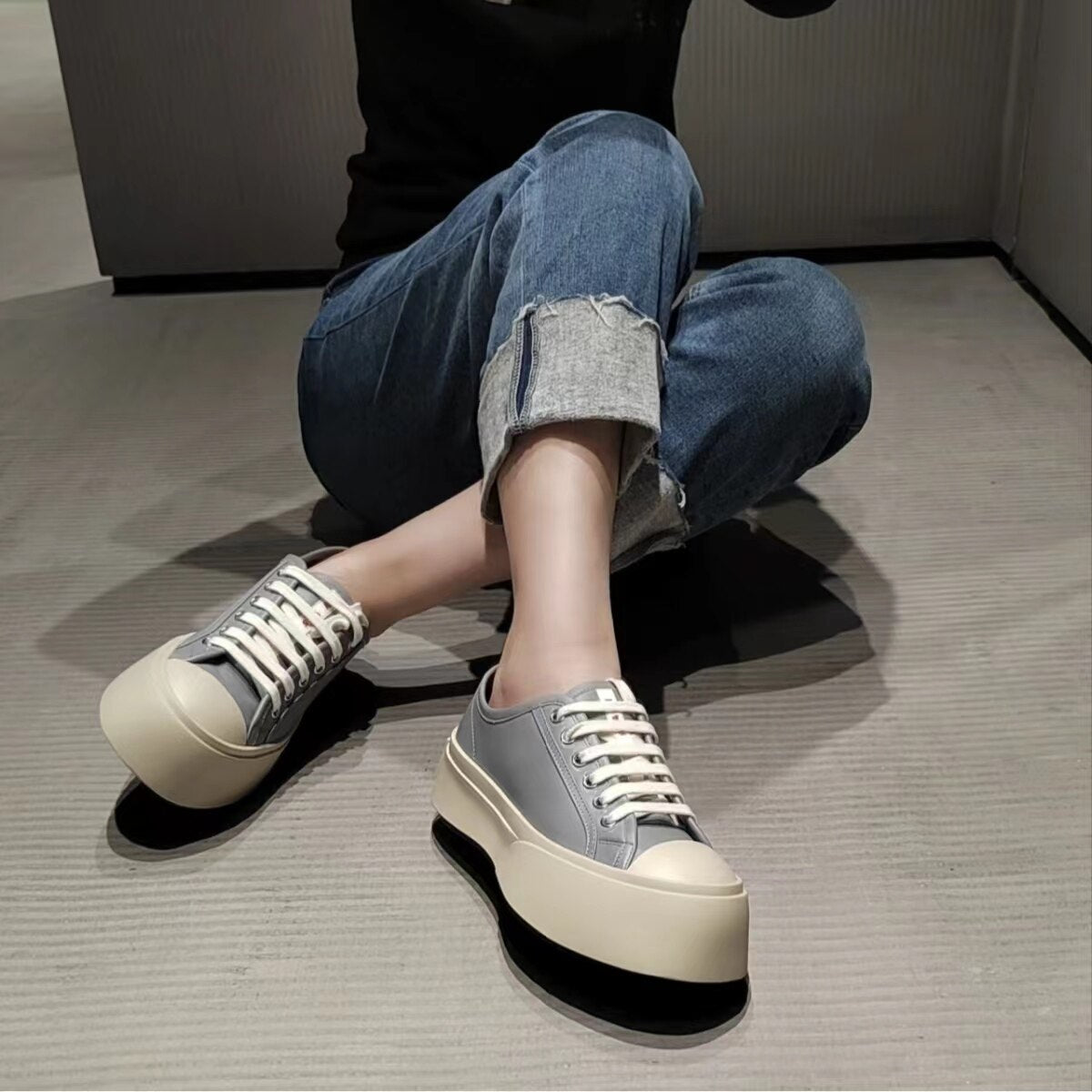 xiangtuibao Big Head Thick Sole Shoes Men's and Women's Same Flat Bottom Bottom Increase Leisure Sports Line Lace -up Big Size Shoes