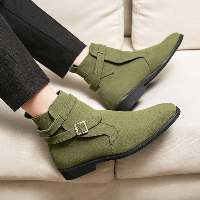 New Green Retro Men's Boots Buckle Design Suede Leather Boots Dress Formal Boots Casual Winter Chelsea Men Shoes botas de hombre