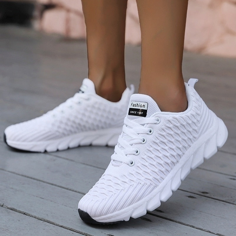 xiangtuibao Mesh Women Sneakers Breathable Women Flat Shoes Lightweight Casual Shoes Ladies Lace-up Deportivas Mujer Chaussures Femme