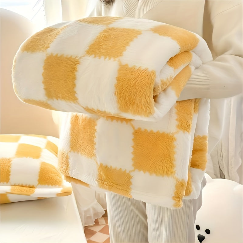 1pc Cozy Traditional Style Plaid Flannel Blanket, Red And White Or Black And White, Soft Panda Velvet (Polyester Fiber), Warm Travel Pet Blanket For Dogs And Cats, Washable