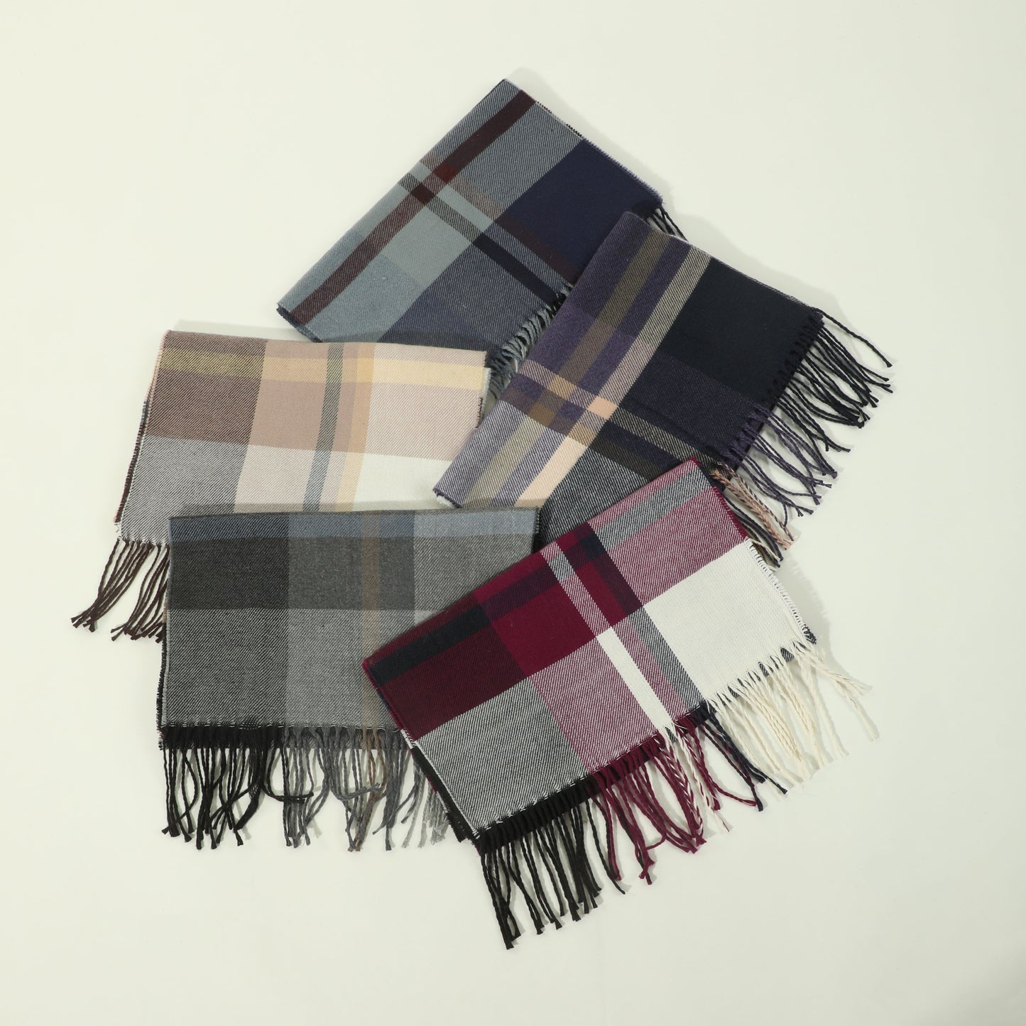 1pc Men's Fashion Retro Style Autumn And Winter Multi-color Plaid Stripe Tassel Warm Scarf Shawl For Daily OOTD