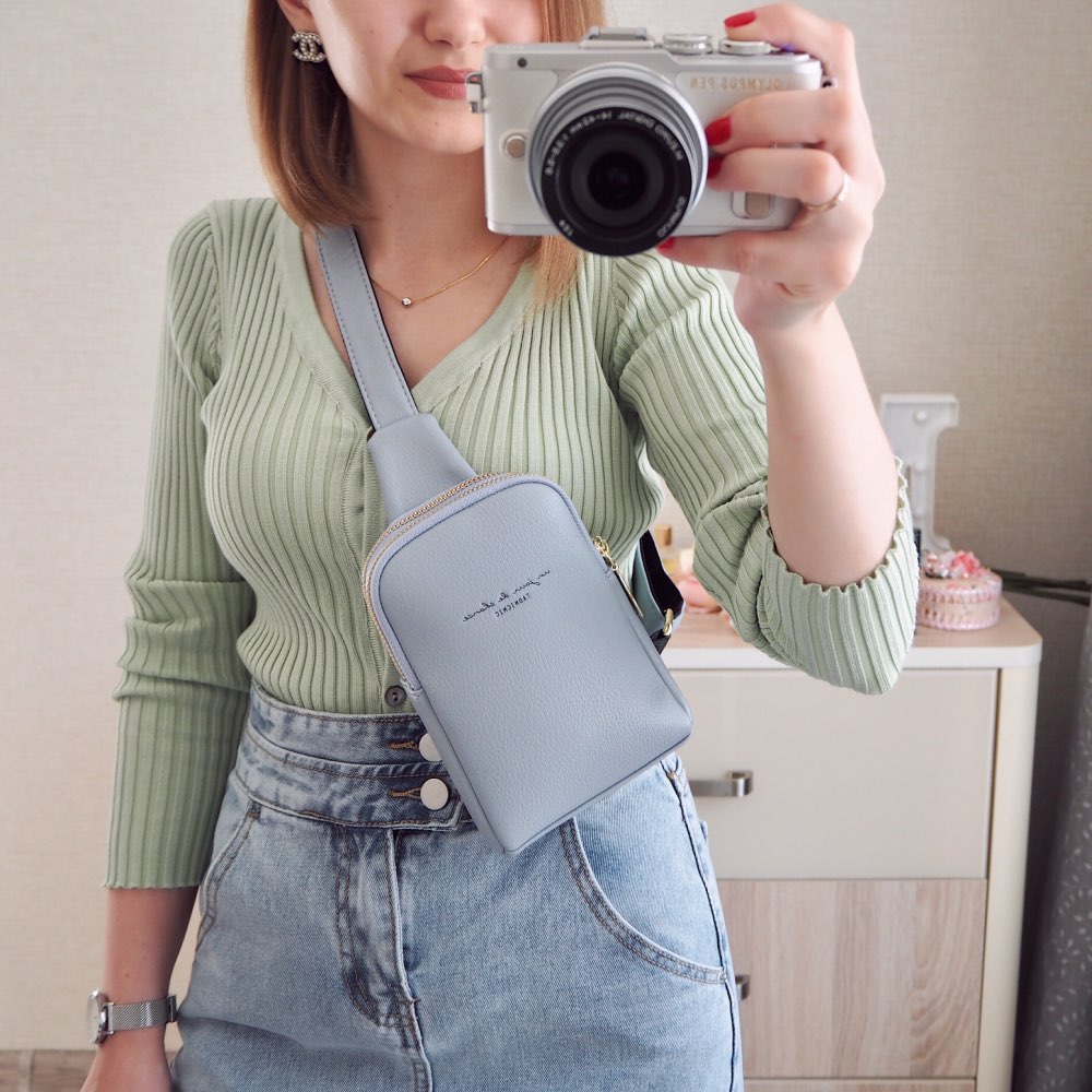 NEW Women's Chest Pack Bag Hip Hop Banana Belt Bag Mini High Quality Crossbody Bags Female PU Leather Waist Bags Purse Pocket