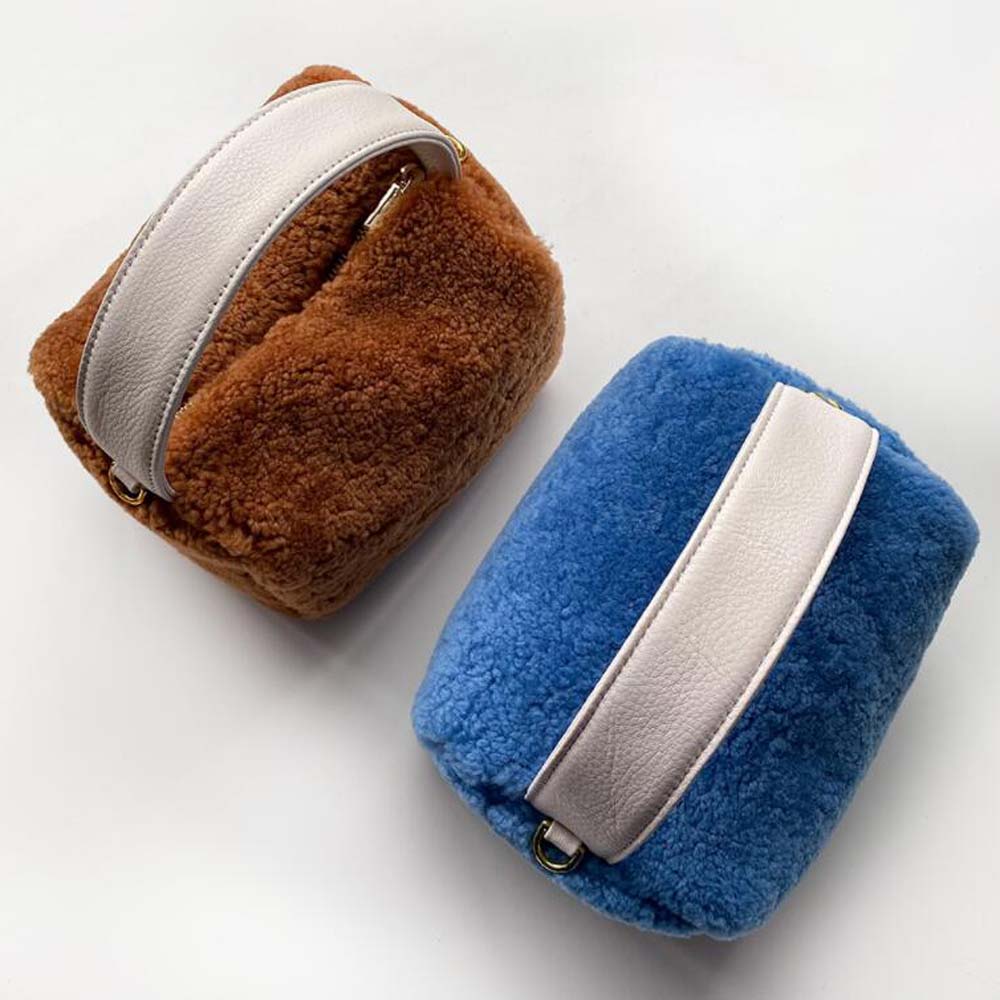 Women Furry Lambswool Handbags Fashion Design Soft Plush Cool Girls Messenger Shoulder Bags Crossbody Ladies Purse Handbags