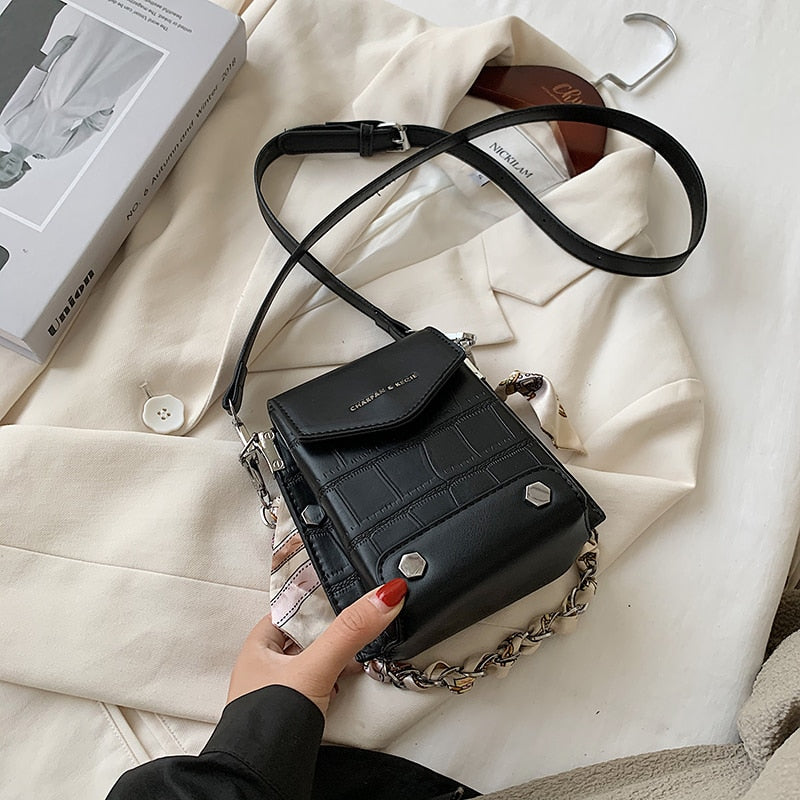 с доставкой Rivets PU Leather Crossbody Bags For Women Shoulder Handbags and Purses Female Travel Cross Body Bag