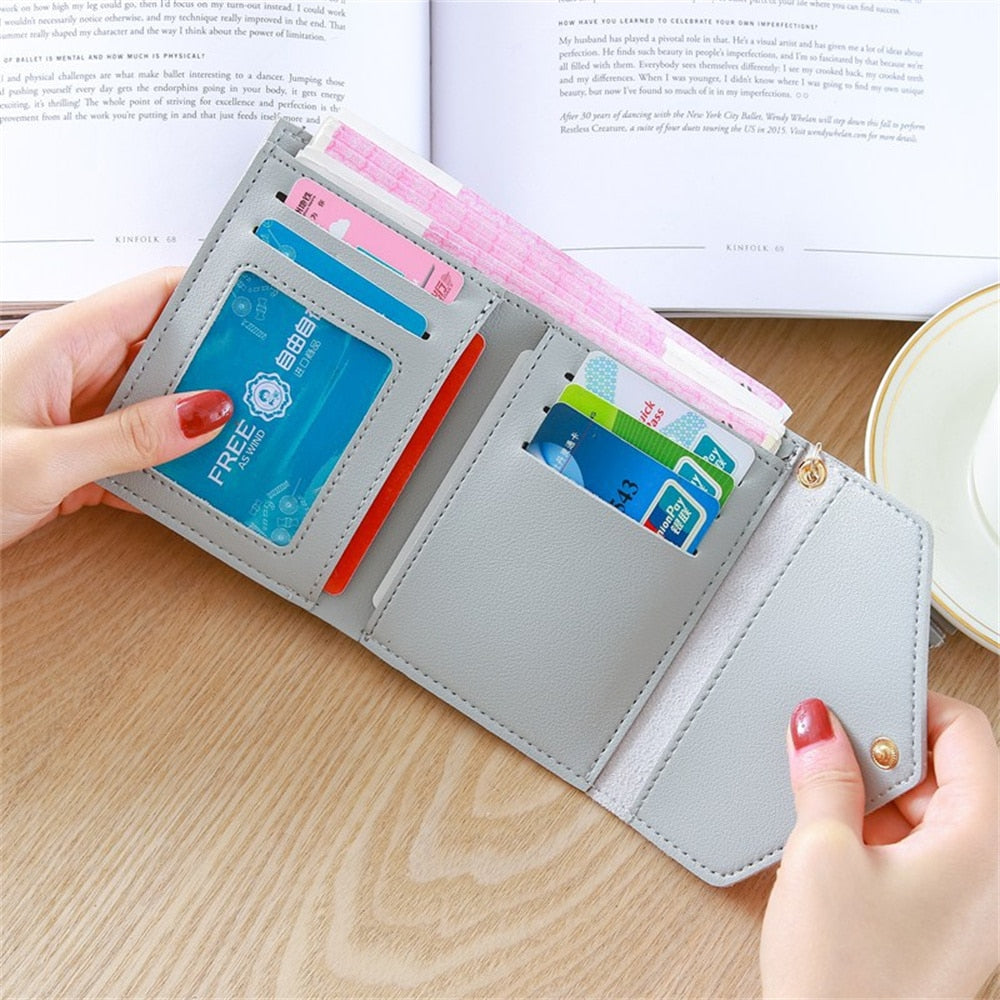 Spring and Summer New Short Hand-held Trend Heart-shaped Pendant Simple Fashion Multi-functional Lychee Pattern Women's Wallet