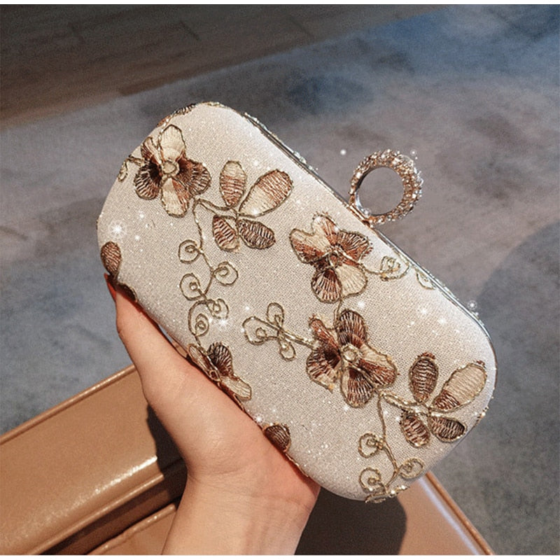 Luxury Handbags Women Bags Designer Embroidery Finger Rings Women Evening Bag Elegant Wedding Bridal Banquet Shoulder Bag bolsas