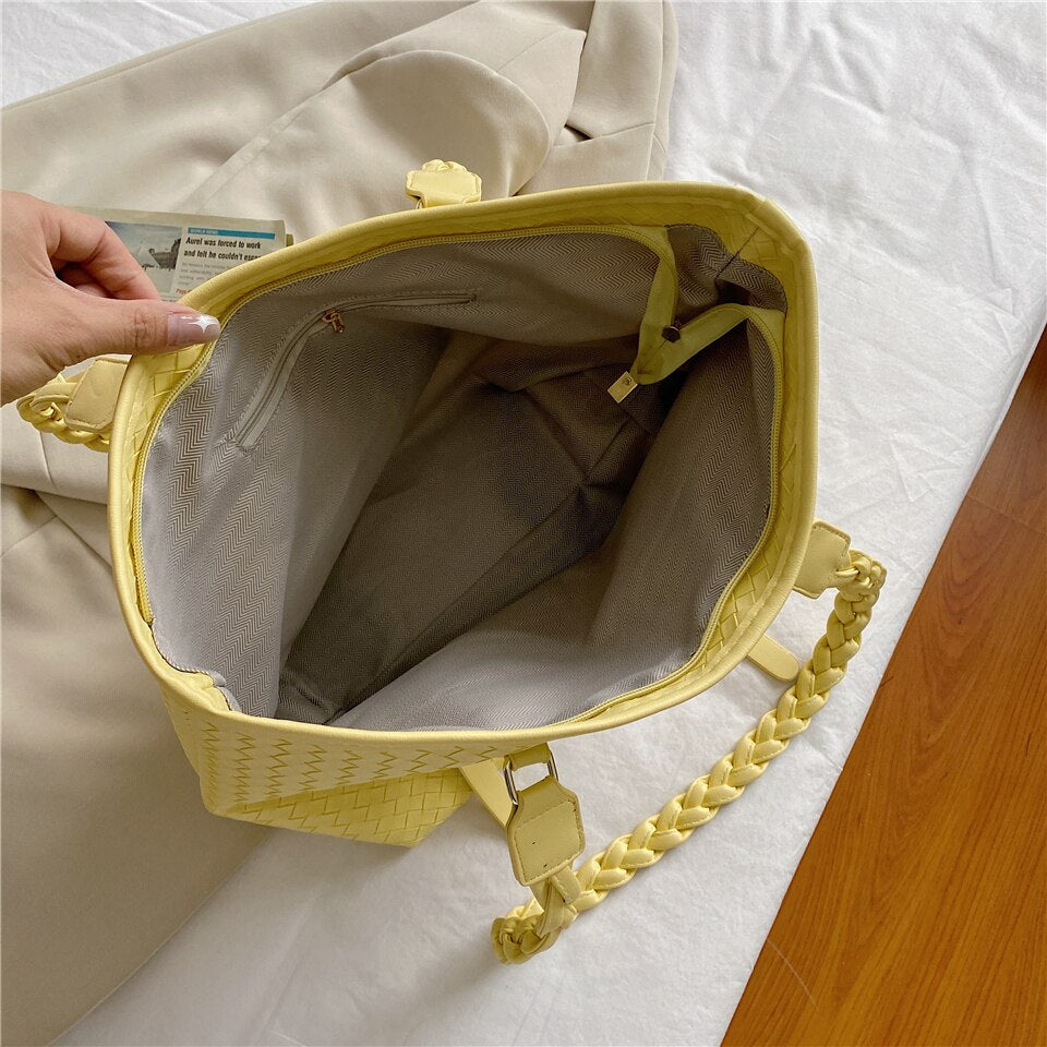 Knitting Shoulder Bags for Women Solid Black Totes Classic Elegant Package Luxurious Casual Handbags New Women Bags