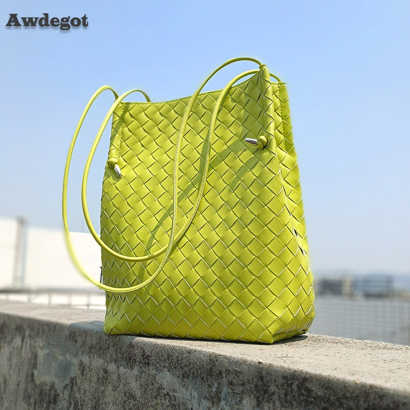 Weave Tote Bucket Bag New High-quality Women's Luxury Brand Designer Handbags Travel Shoulder Bag Phone Purses Braided Bag