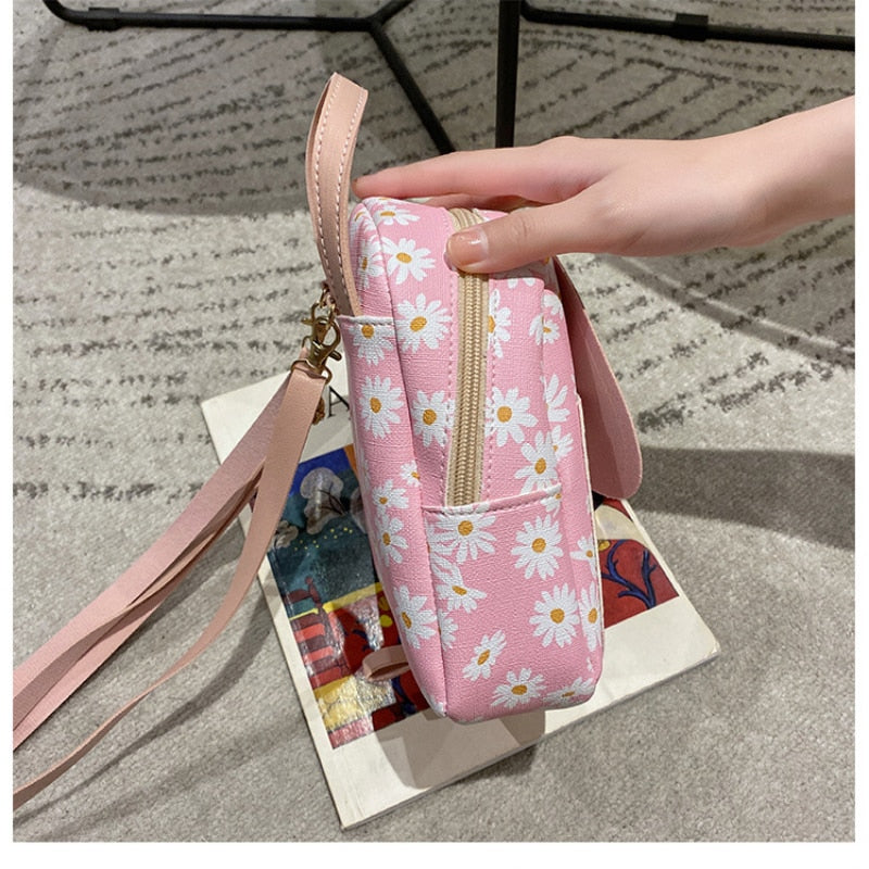 New Preppy Style Solid Women Kawaii Rucksack Simple Daisy Print Ladies Travel Bag Student School Backpacks Mini Backpack