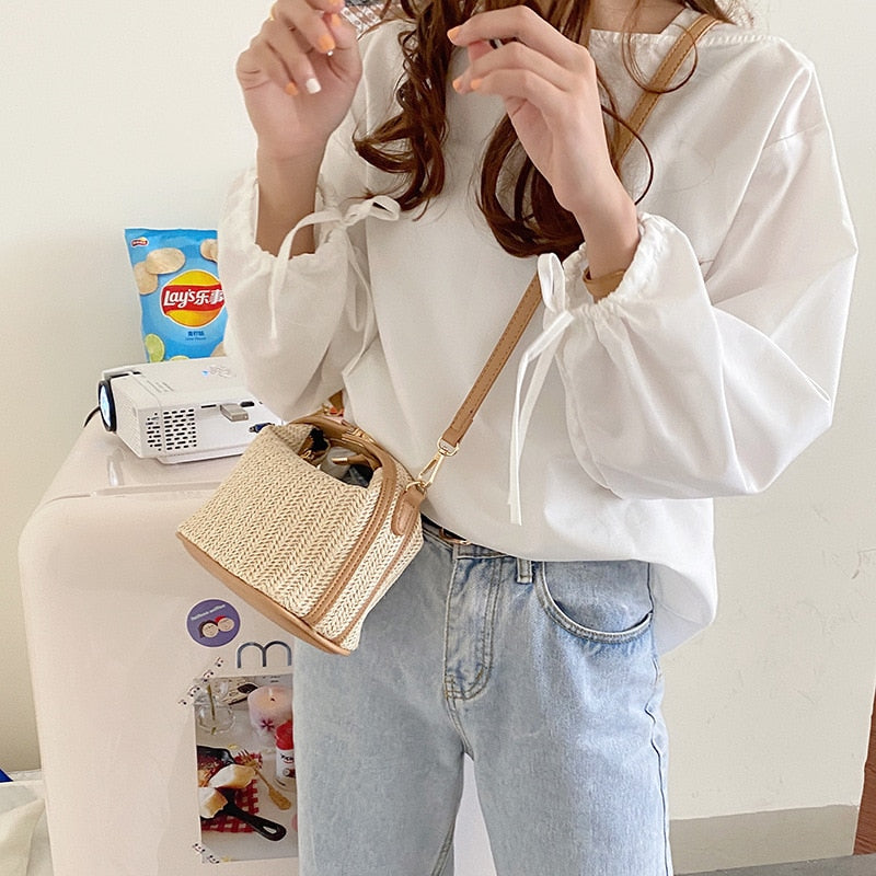 Straw Woven Small Bag Casual Women's Bag Hand-Held One-Shoulder Messenger Bag