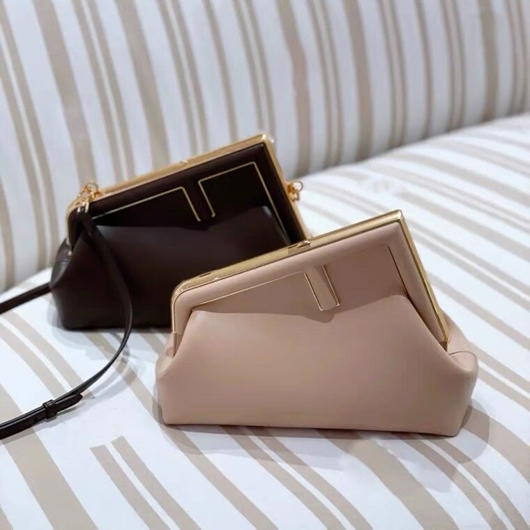 New Female Brand Design Genuine Cowhide Leather Clip Handbag Chain Messenger Bag Clip Clutches Lipstick Mini Bag Women Bag