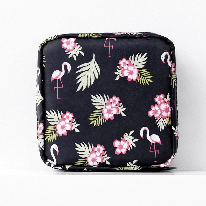 1PCS Women Cosmetic Bag Case Necessary Cute Travel Organizer Fashion Girl Lipstick Sanitary Pads Toiletry Bags Makeup Pouch