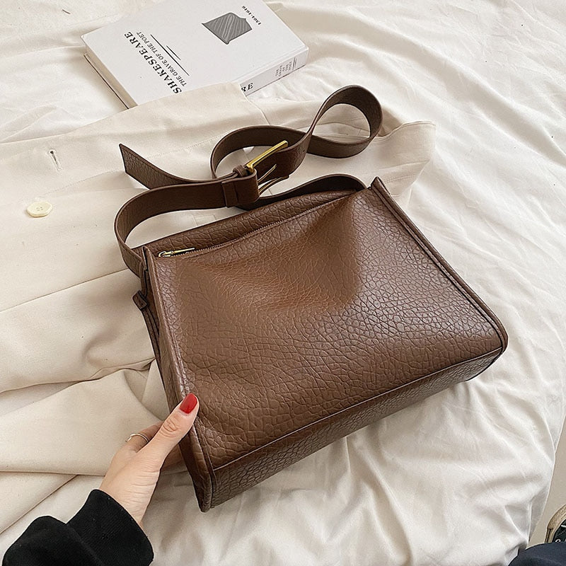 Occident Style Women New Fashion PU Leather Crossbody Sling Bags Lady Feminine Woman Handbag Cross Body Zip Slingle Shoulder Bag