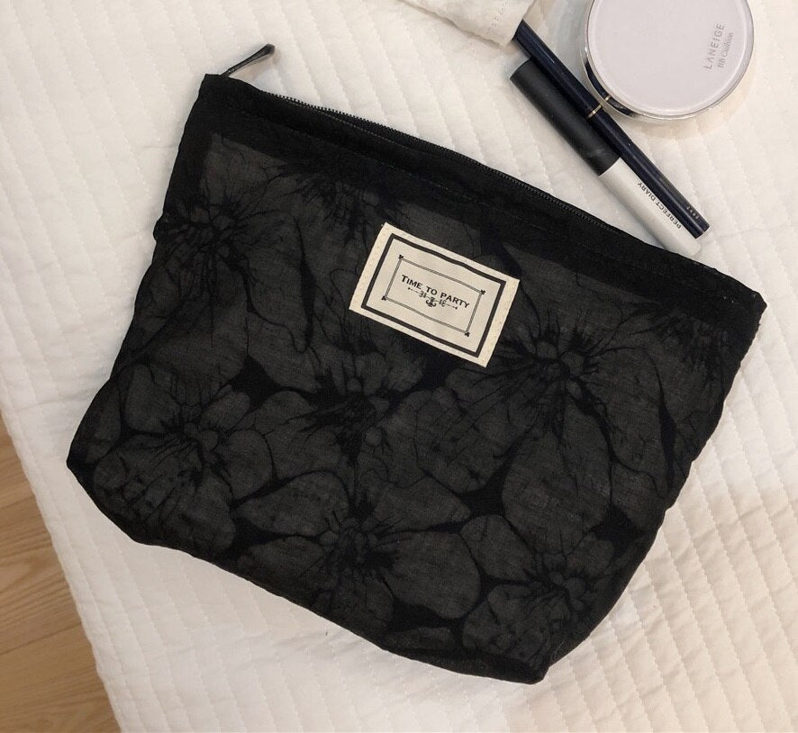 1Pc Summer Flower Makeup Bag For Women Large Floral Cosmetic Bag Girl Pencil Case Travel Makeup Beauty Storage Organizer Handbag
