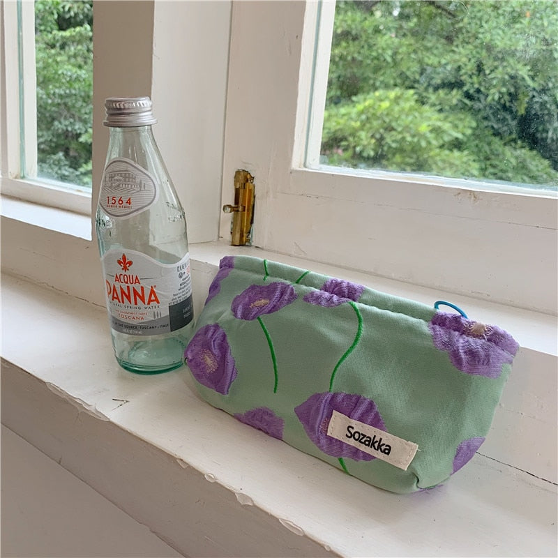 Zipper Pouch Lipsticks Make Up Brush Bag Makeup Pouch 3D Flower Print Cosmetic Bag Vintage Style Women Pencil Case Makeup Bag