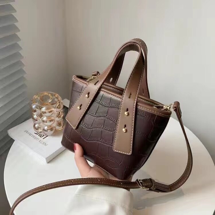 Large-Capacity Bag New Style Fashion High-End Handbag Women's Bag Net Red Foreign Style Shoulder Bag Messenger Bucket Bag