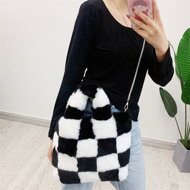 Autumn/winter new chessboard design Fur lady bag imitation fur handbag with crossbody chain
