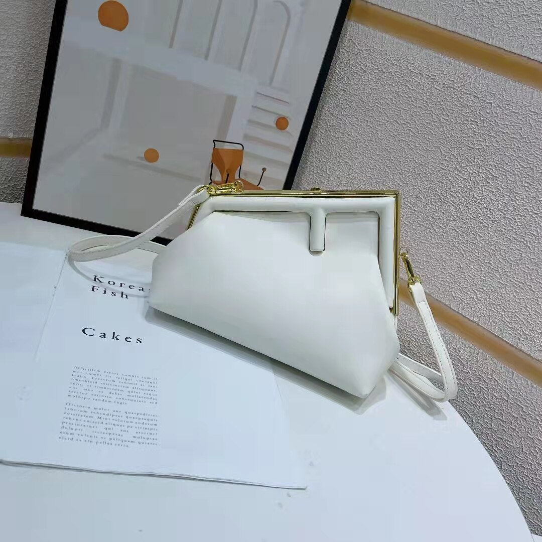 New Female Brand Design Genuine Cowhide Leather Clip Handbag Chain Messenger Bag Clip Clutches Lipstick Mini Bag Women Bag