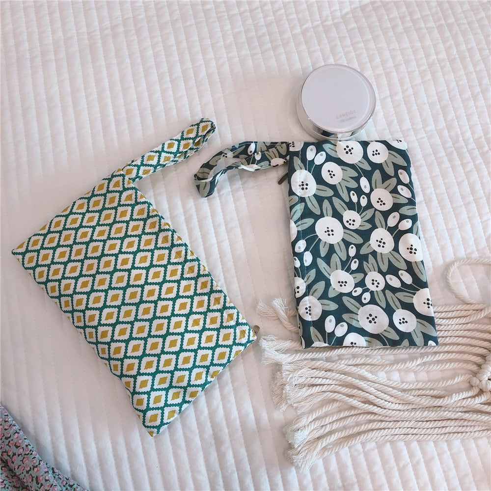 Korean Floral Coin Purse Mini Cotton Sanitary Towel Pouch Women's Cosmetic Bag Fabric Make Up Organizer Beauty Case Storage Bag