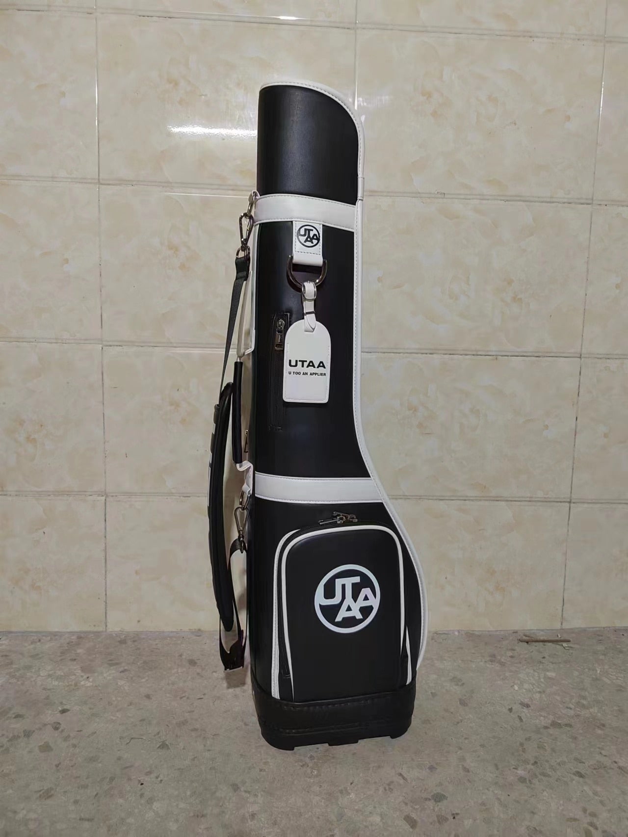 1pcs Standard Golf Gun Bag Korean Popular UTAA Black And White Golf Bags Sports Bag