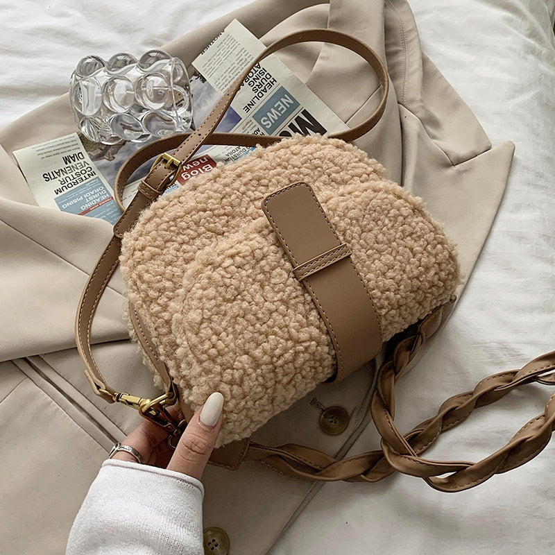 Winter Women's Shoulder Bag Messenger Weave Strap Saddle Armpit Bag New High-quality Plush Fur Bag Women's Handbag Designer
