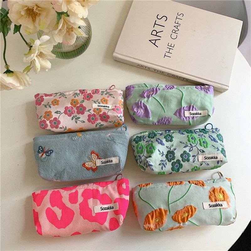 Zipper Lipsticks Toilet Make Up Brush Bag Makeup Pouch 3D Flower Print Cosmetic Bag Vintage Style Women Pencil Case Makeup Bags