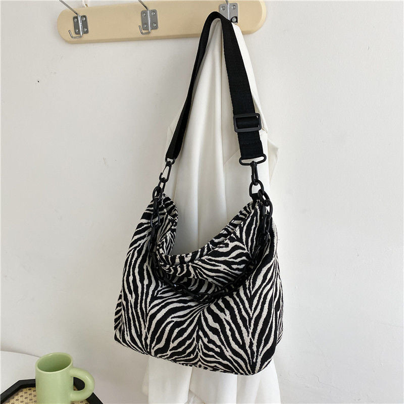 Zebra Pattern Shoulder Bags Women French Style Large Capacity Cross-body Bag Portable Texture Chains Handbags Casual Tote Femme