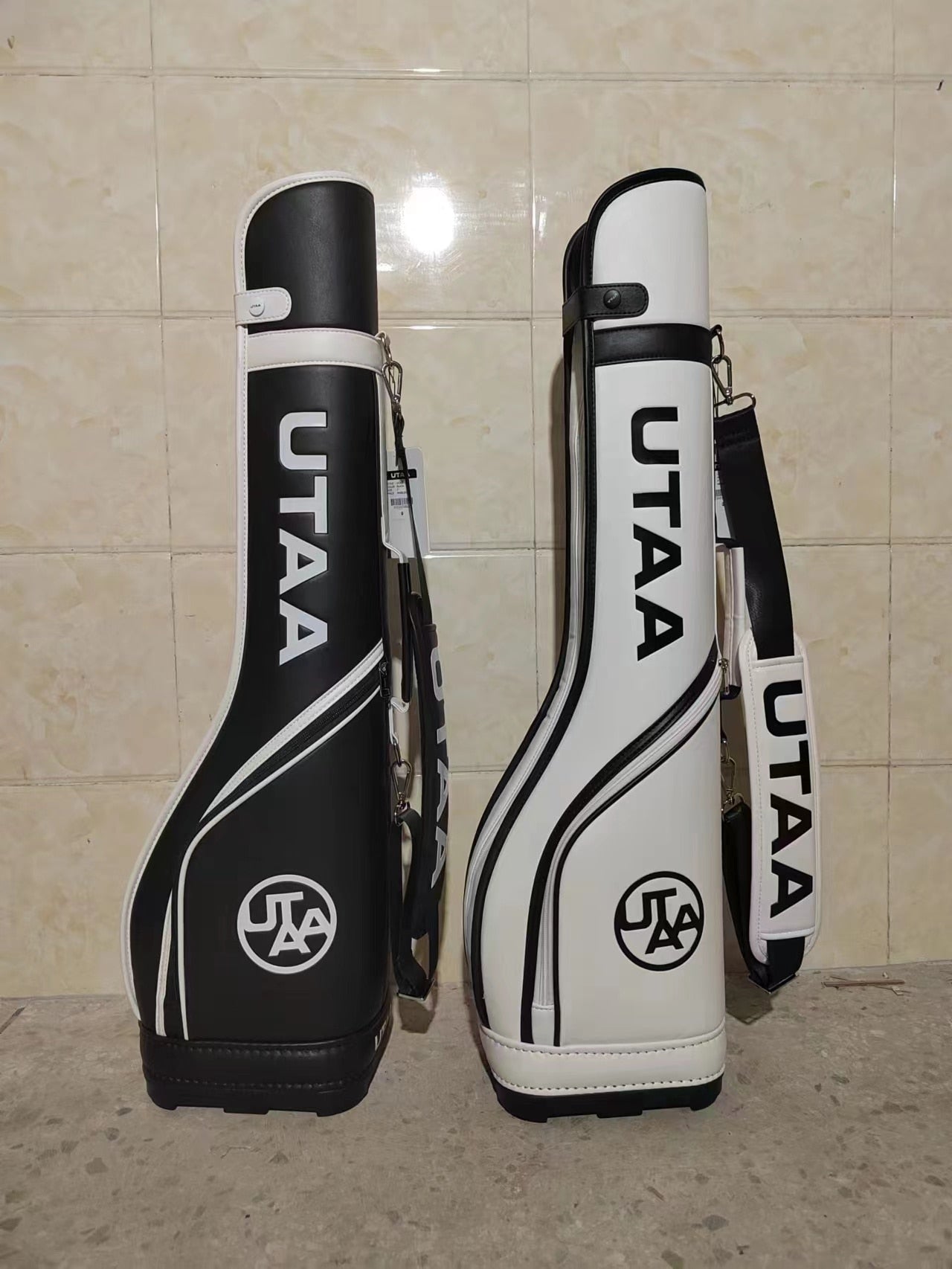 1pcs Standard Golf Gun Bag Korean Popular UTAA Black And White Golf Bags Sports Bag