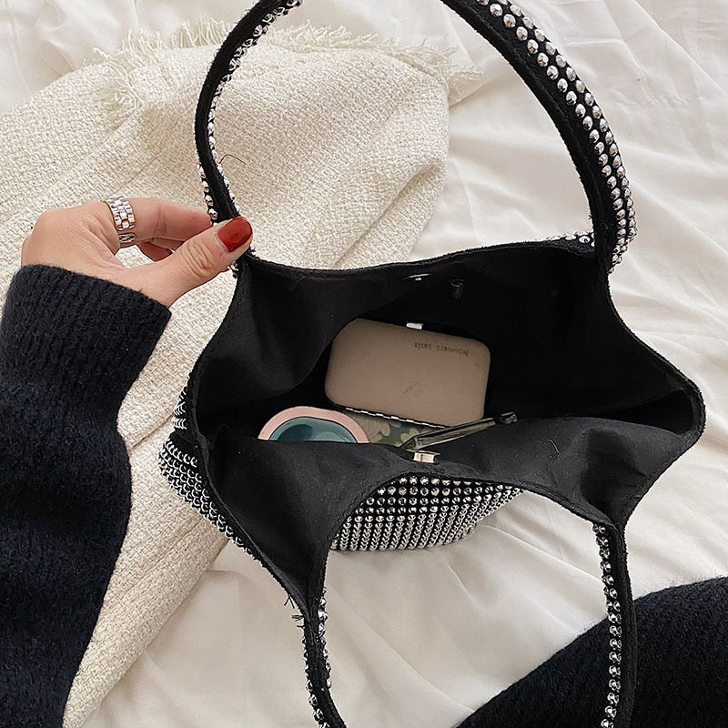 Women's Bags Rivet Underarm Shoulder Bags Fashion Designer Handbags Large Capacity Casual Totes Ladies Soft Trendy Shopping Bags