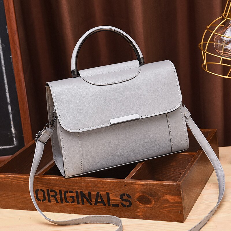 Autumn New Ladies Small Square Bag Fashion Single Shoulder Messenger Bag Europe And The United States Retro Portable Tide Bag