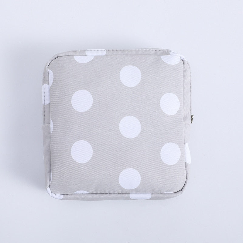 1PCS Women Cosmetic Bag Case Necessary Cute Travel Organizer Fashion Girl Lipstick Sanitary Pads Toiletry Bags Makeup Pouch