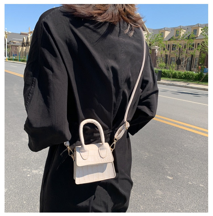 Mini Tote Bag Crocodile Pattern Flip Messenger Crossbody Bag Female Simple Shoulder Bag Small Square Lady Handbag New
