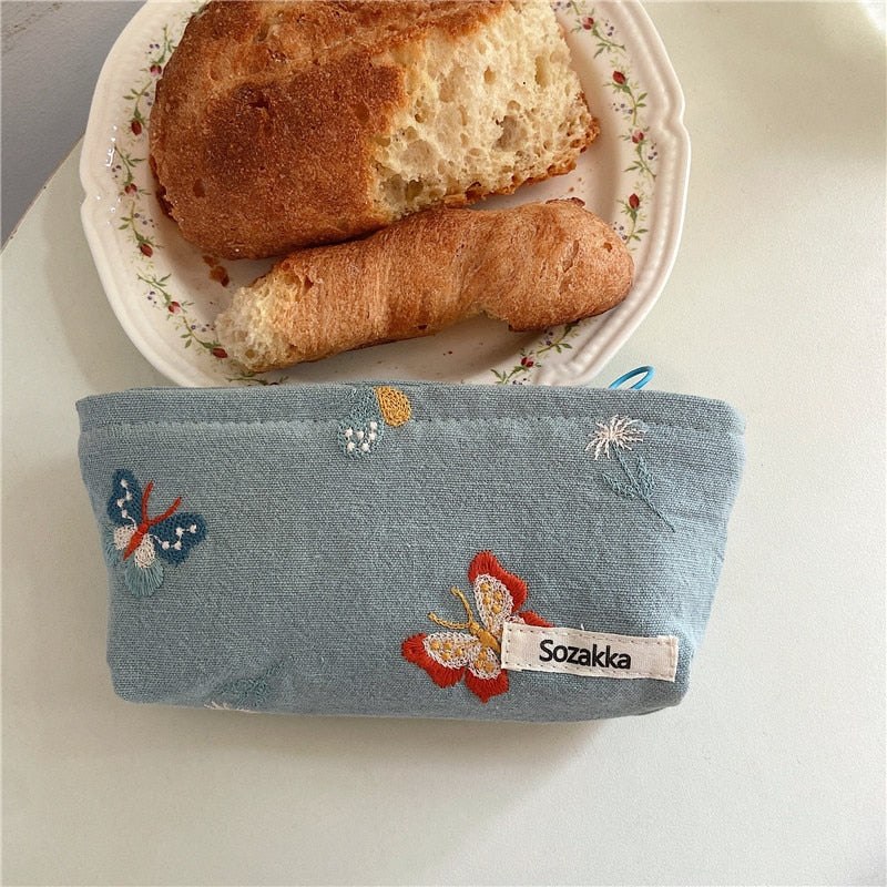 Zipper Lipsticks Toilet Make Up Brush Bag Makeup Pouch 3D Flower Print Cosmetic Bag Vintage Style Women Pencil Case Makeup Bags
