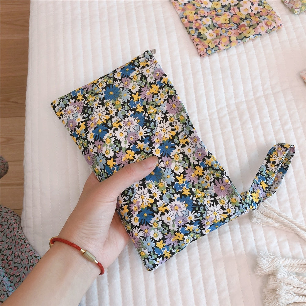 Korean Floral Coin Purse Mini Cotton Sanitary Towel Pouch Women's Cosmetic Bag Fabric Make Up Organizer Beauty Case Storage Bag